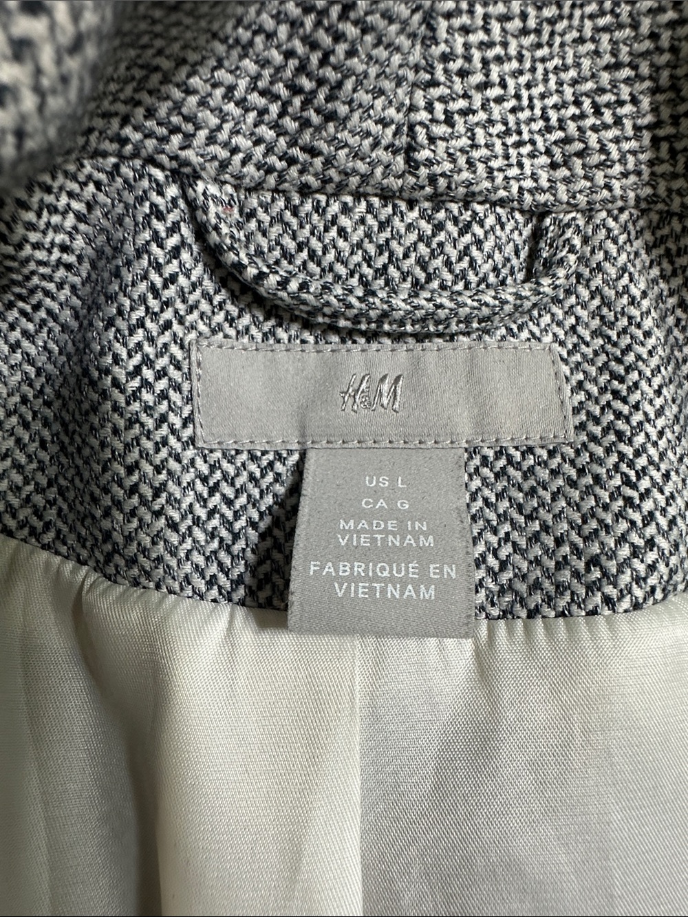 H&M Gray Textured Ruched Sleeve Blazer Size L Modern Open Front Jacket - Picture 7 of 11